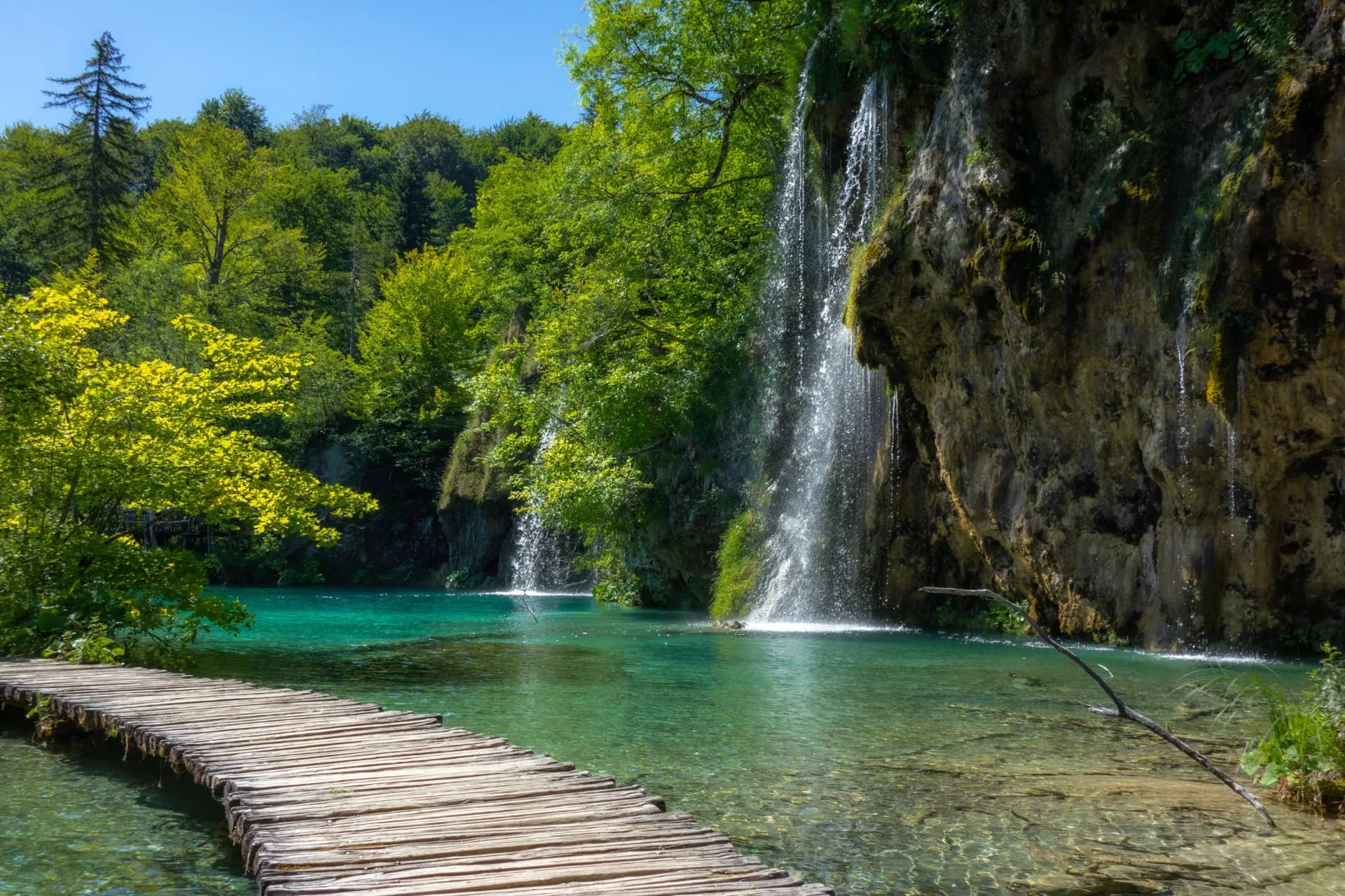 Plitvice Lakes to Split Private Transfer private transfer in Croatia